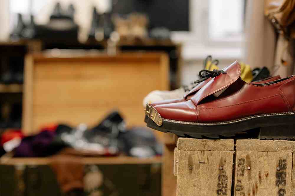 Your Go-To Guide For Buying Second Hand Shoes In Bulk